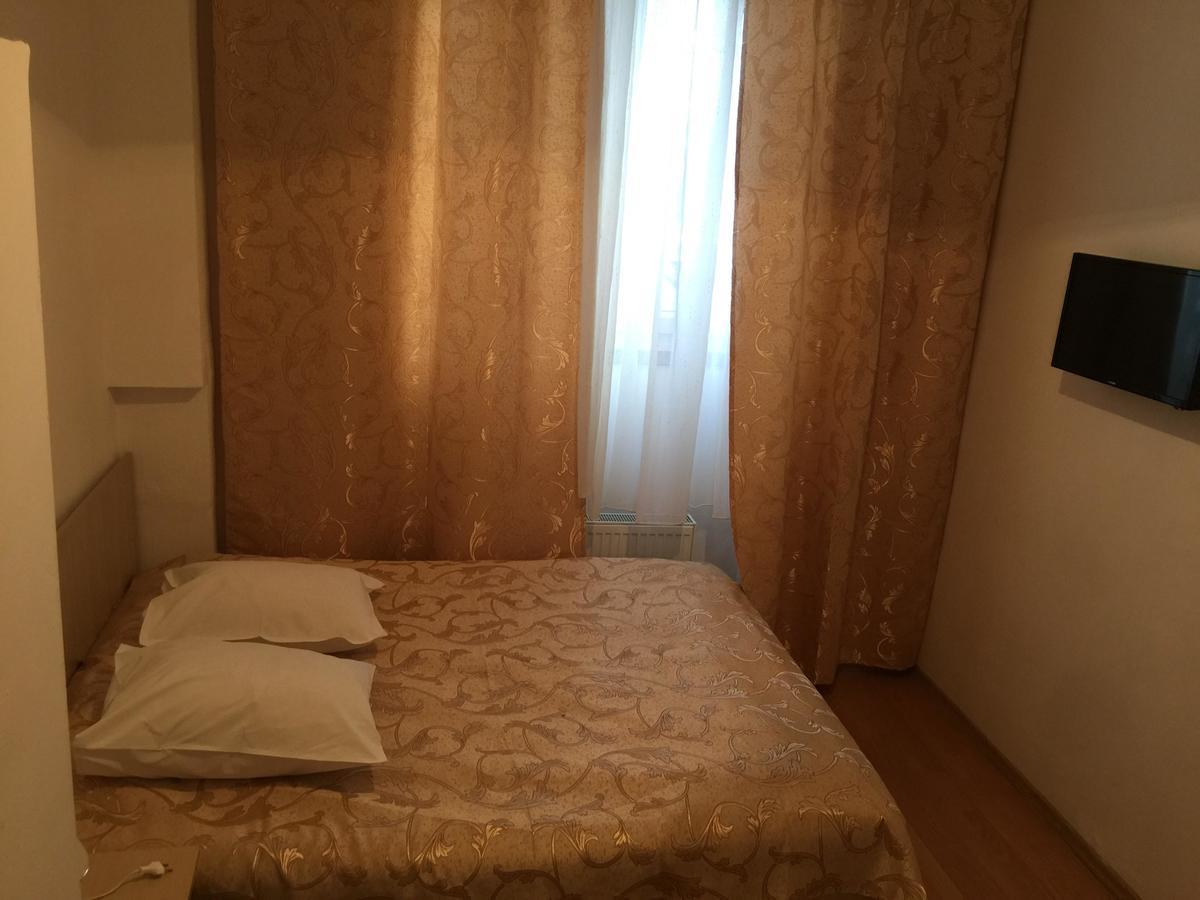 Hotel Rares โบโตชานิ ภายนอก รูปภาพ
